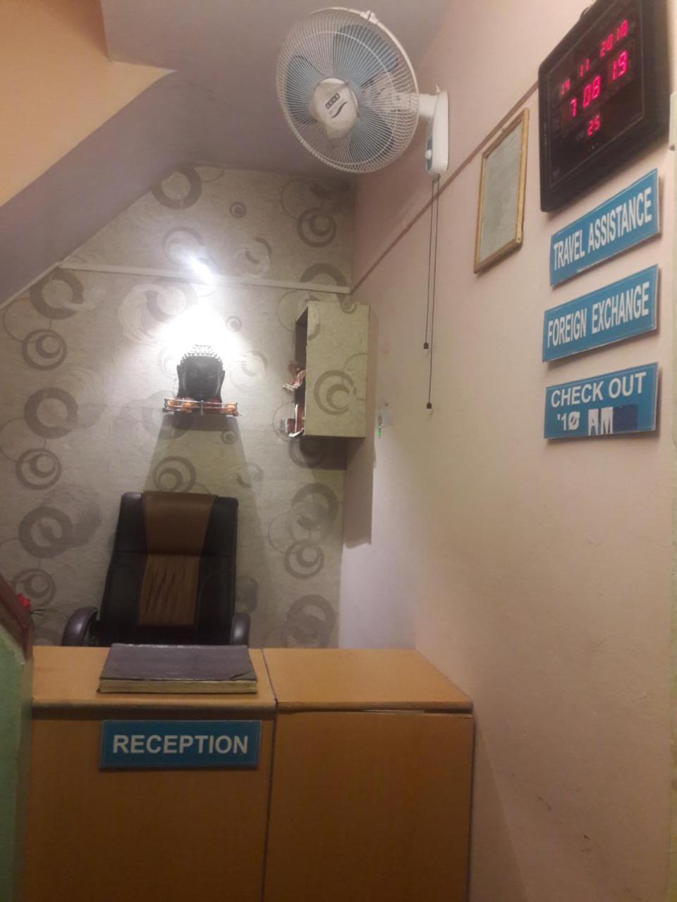 Buddha Guest House Varanasi Exterior foto