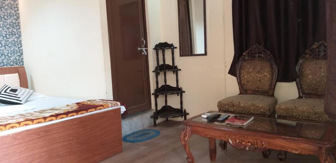 Buddha Guest House Varanasi Zimmer foto